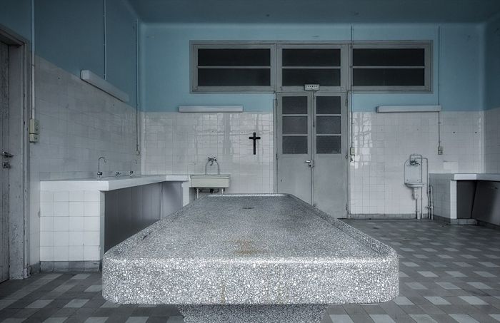 Заброшенные больницы Италии и Бельгии на фото Стефана Бауманна