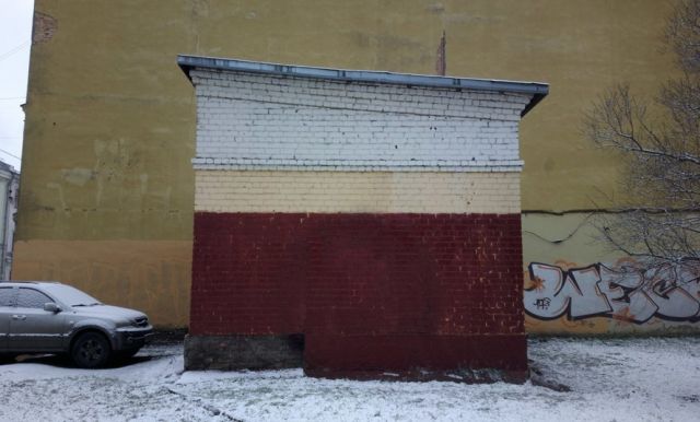 В Санкт-Петербурге закрасили граффити в память о жертвах апрельского теракта в метро