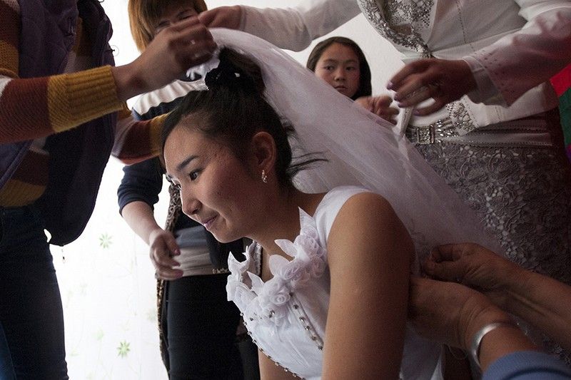 Краденые невесты Киргизии (30 фото)