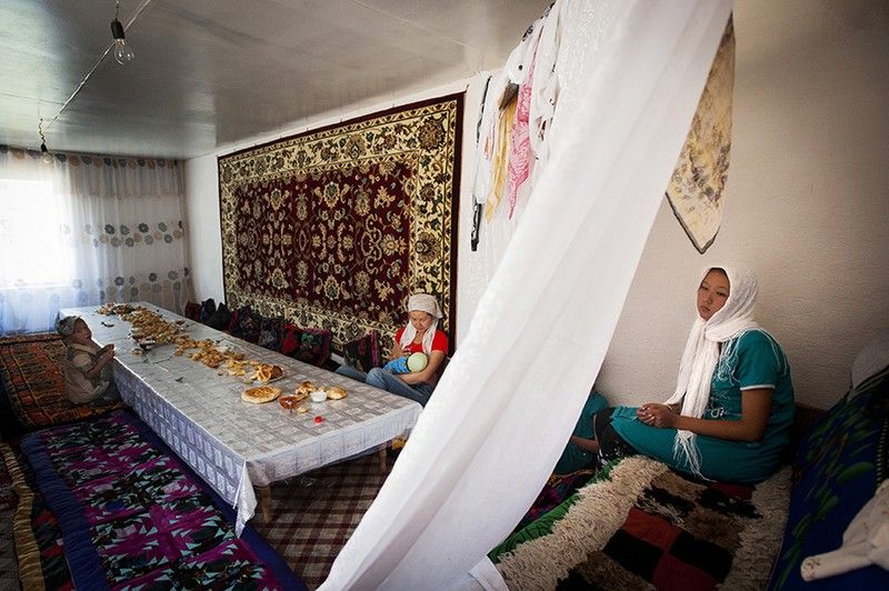 Краденые невесты Киргизии (30 фото)
