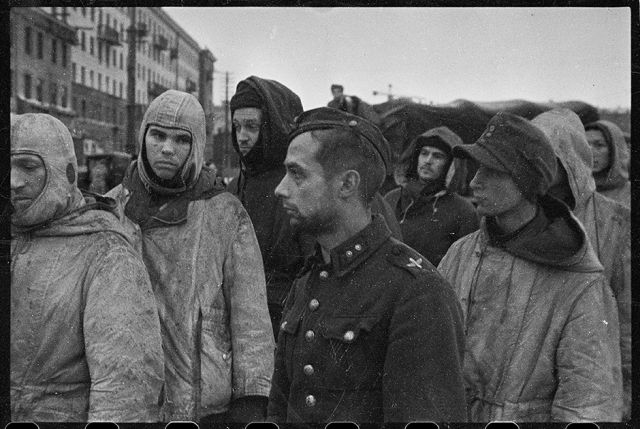 Неизвестные фото последних дней блокадного Ленинграда Неизвестные фото последних дней блокадного Ленинграда