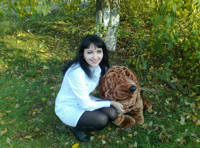 Медработницы не упускают возможности похватать своими ножками