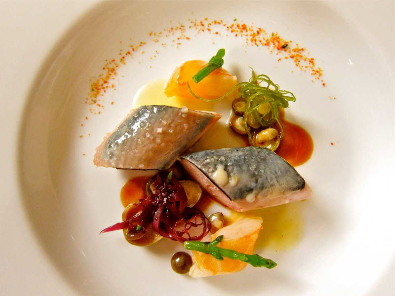 Каково это — пообедать за 295 долларов в лучшем ресторане мира Eleven Madison Park Каково это — пообедать за 295 долларов в лучшем ресторане мира Eleven Madison Park