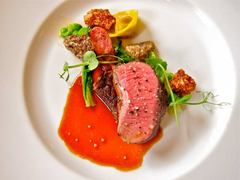 Каково это — пообедать за 295 долларов в лучшем ресторане мира Eleven Madison Park Каково это — пообедать за 295 долларов в лучшем ресторане мира Eleven Madison Park