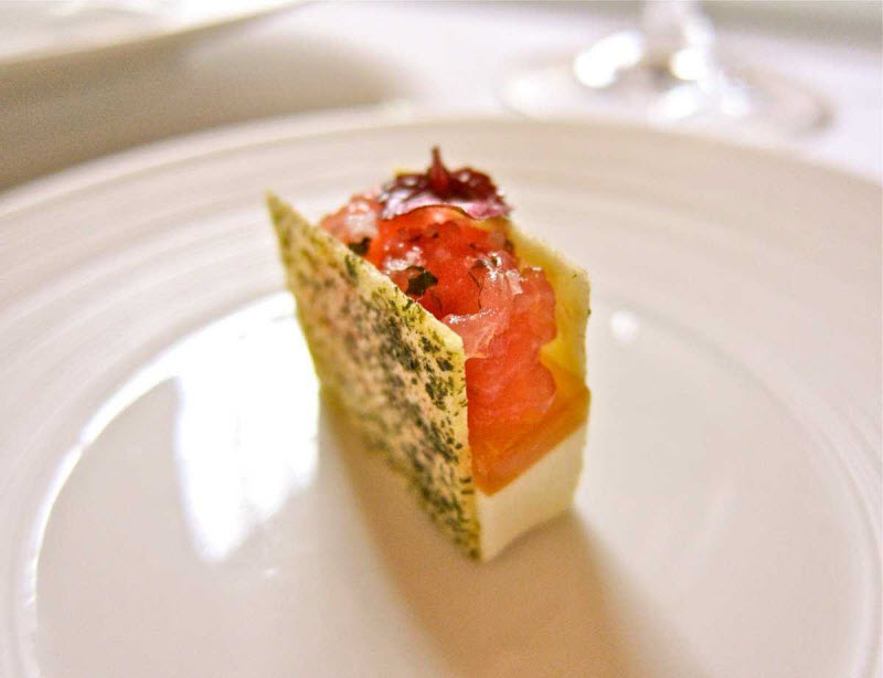 Каково это — пообедать за 295 долларов в лучшем ресторане мира Eleven Madison Park Каково это — пообедать за 295 долларов в лучшем ресторане мира Eleven Madison Park