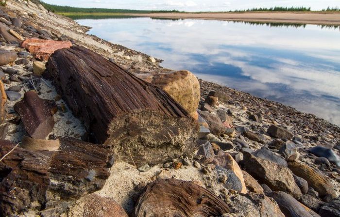 Экскурсия по попигайскому метеоритному кратеру Экскурсия по попигайскому метеоритному кратеру