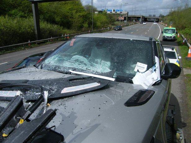 Новые Range Rover не доехали до салона