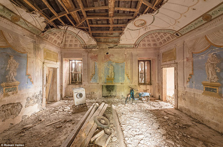 Здесь спит время: красота развалин в объективе французского фотографа Ромэна Вейона Здесь спит время: красота развалин в объективе французского фотографа Ромэна Вейона