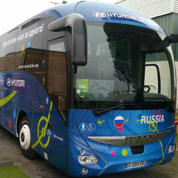 Автобус сборной России по футболу на чемпионате Европы