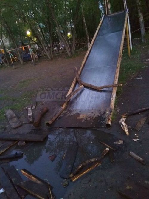 «Детская площадка смерти» в Омске