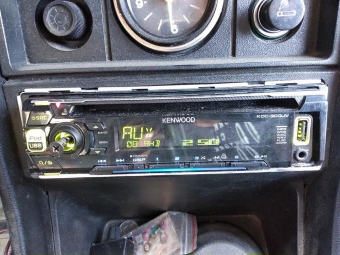 Любители мощного звука "тюнингуют" свои автомобили