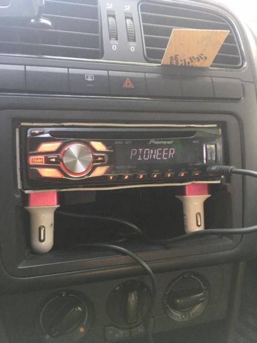 Любители мощного звука "тюнингуют" свои автомобили