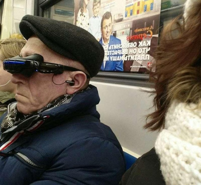 Когда будущее уже наступило, а прошлое не хочет уходить