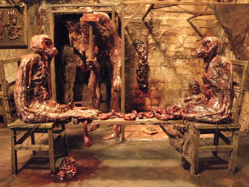 Жуткие диорамы Марка Пауэлла, считающего каннибализм и переваривание плоти изысканными