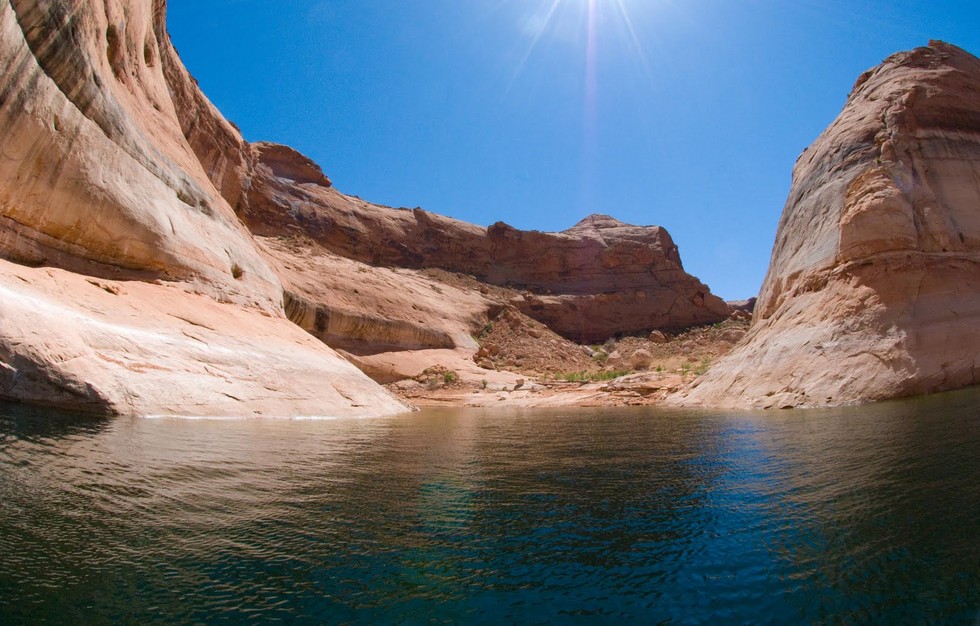 Водохранилище Пауэлл: сказочные пейзажи затопленных каньонов (9 фото)
