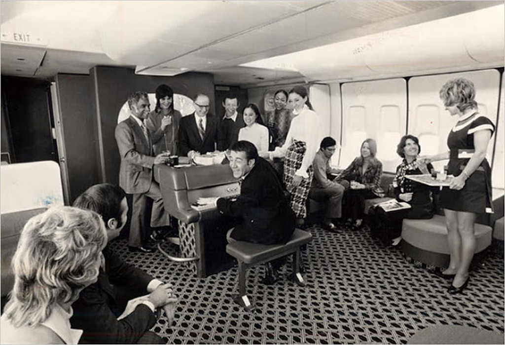 Путешествие в Boeing 747 в 1970-х Путешествие в Boeing 747 в 1970-х