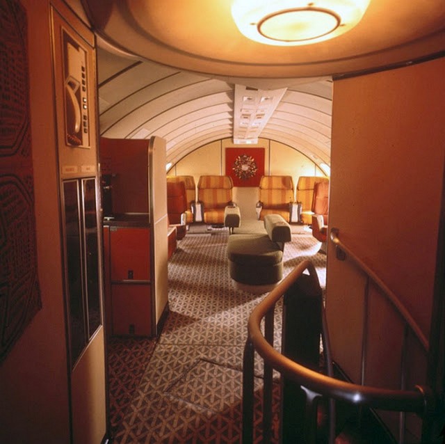 Путешествие в Boeing 747 в 1970-х Путешествие в Boeing 747 в 1970-х