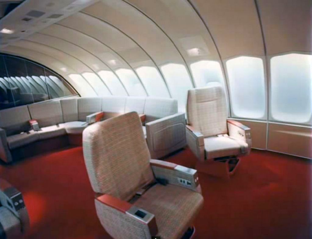 Путешествие в Boeing 747 в 1970-х Путешествие в Boeing 747 в 1970-х