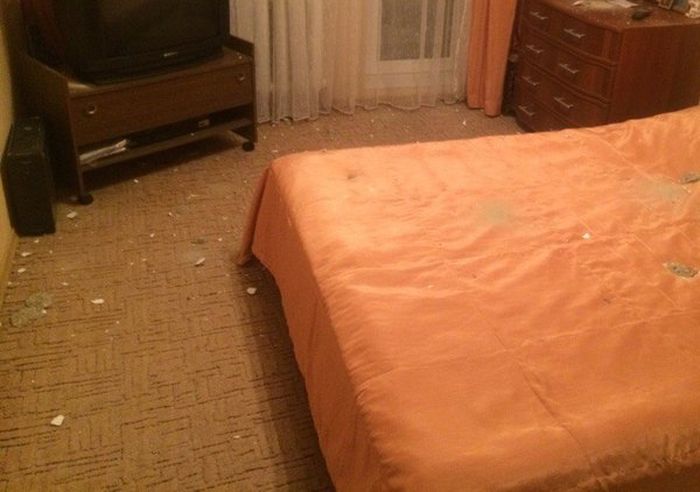 Привет от соседа сверху