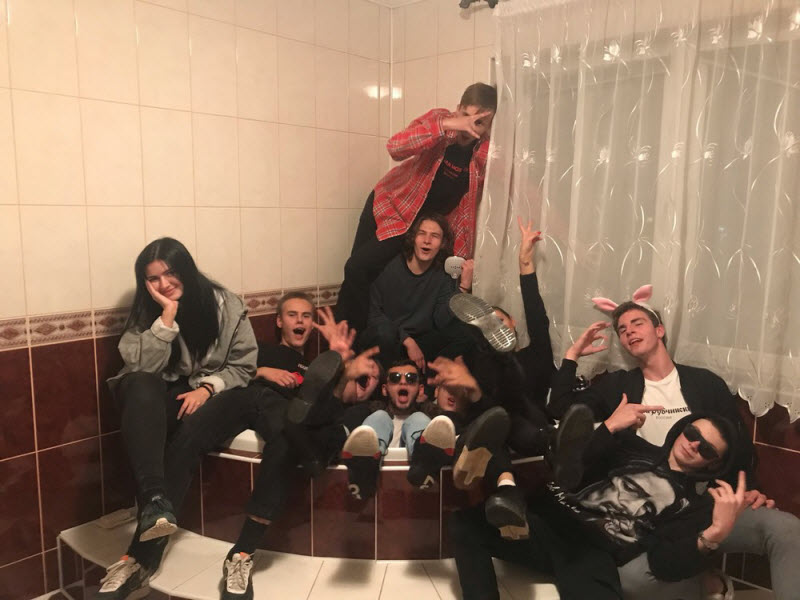 Молодёжные пьянки и вечеринки