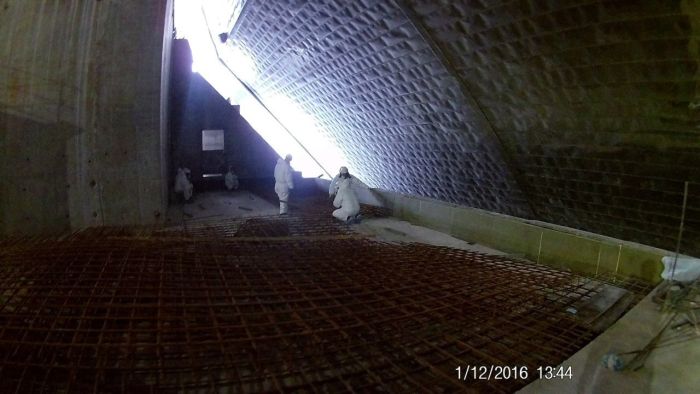 Под новым саркофагом Чернобыльской АЭС