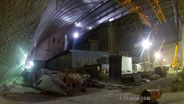 Под новым саркофагом Чернобыльской АЭС