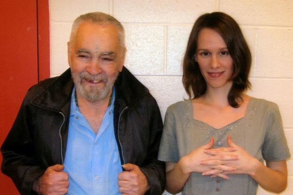«Helter Skelter на тюремных нарах» или несколько подробностей о том, как провел свои последние годы жизни самый знаменитый хиппи-убийца Америки «Helter Skelter на тюремных нарах» или несколько подробностей о том, как провел свои последние годы жизни самый знаменитый хиппи-убийца Америки