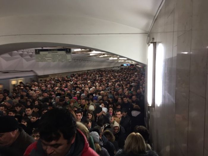 Коллапс на станции метро «Тульская» в Москве