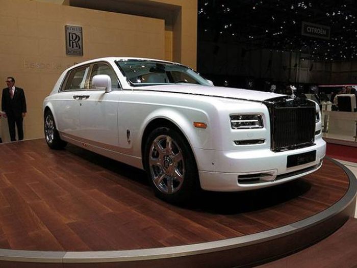 Самые дорогие и эксклюзивные автомобили в мире
