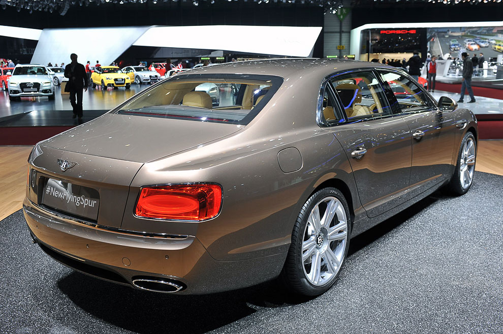 Женевский автосалон 2013