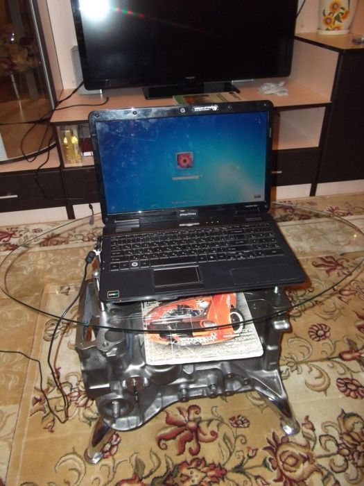 Стол из двигателя