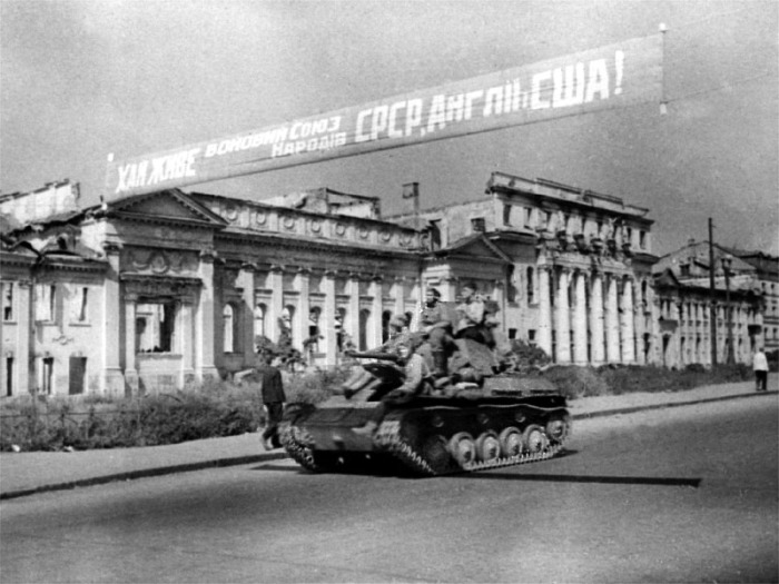Как это было: 30 документальных фотографий о Великой Отечественной войне Как это было: 30 документальных фотографий о Великой Отечественной войне