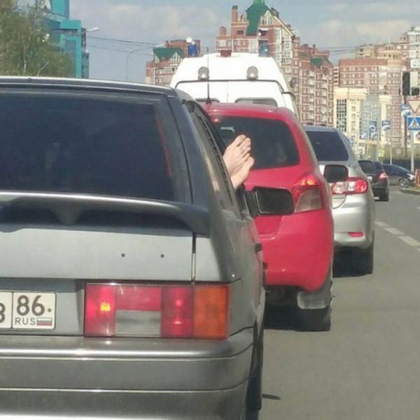 Нелепые случаи на дорогах