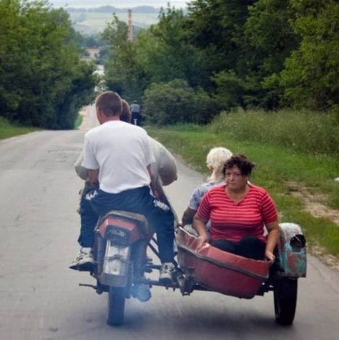 Нелепые случаи на дорогах