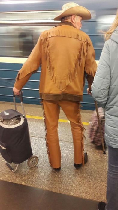 Нетипичные пассажиры российского метро