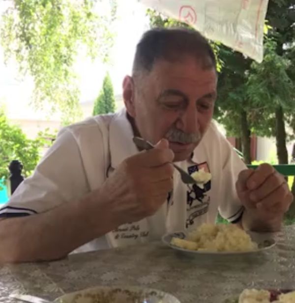 Пара из Челябинска помогла бездомному инвалиду вернуться на родину