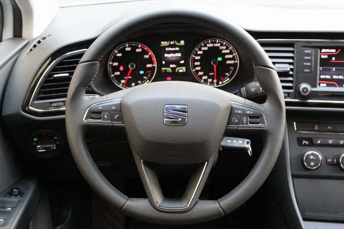 Спортивный красавец SEAT Leon Спортивный красавец SEAT Leon
