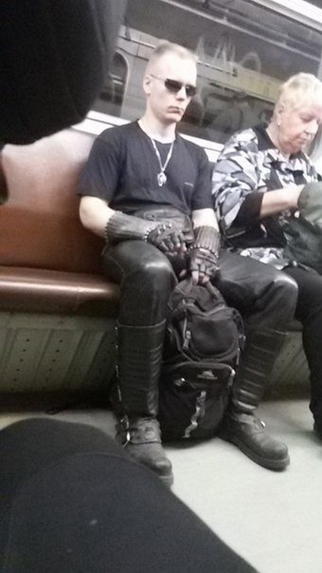 Странные пассажиры метро