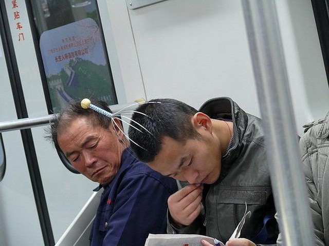 Странные пассажиры метро