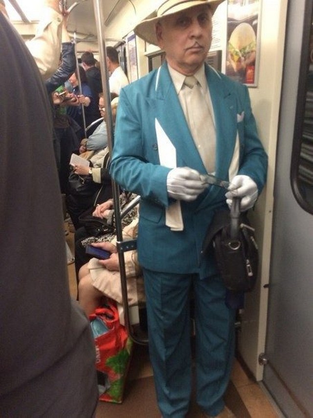 Странные пассажиры метро