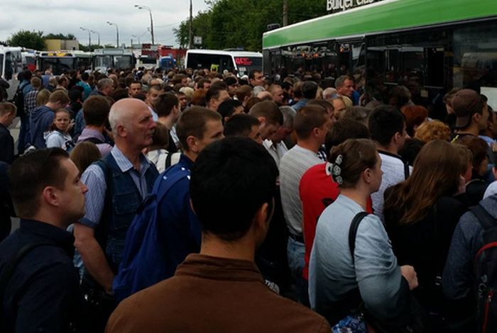 Пожар на станции метро «Выхино» стал причиной транспортного коллапса в Москве