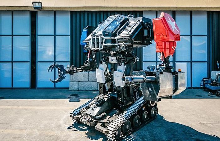 Компания MegaBots представила боевого робота Eagle Prime