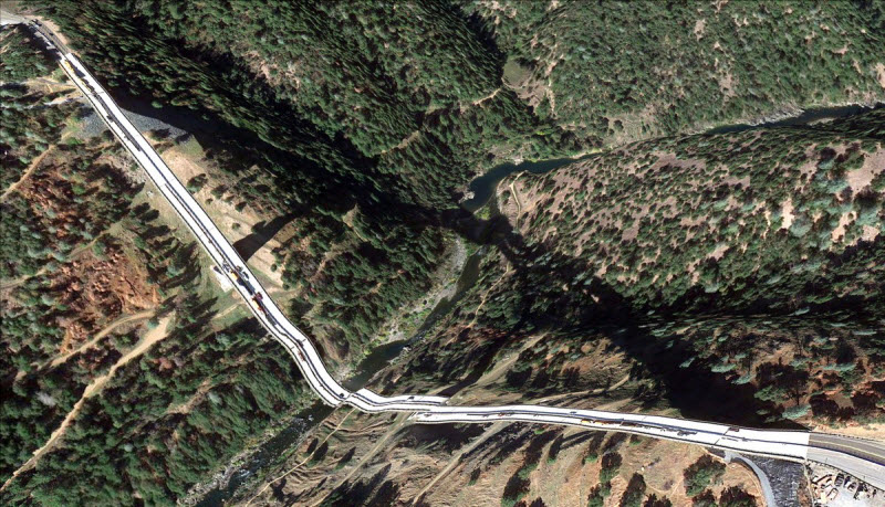 Искаженная реальность на открытках с Google Earth