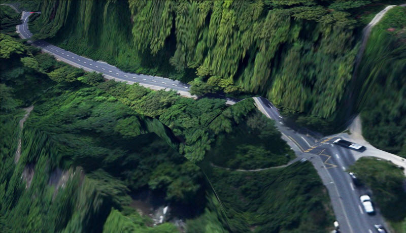 Искаженная реальность на открытках с Google Earth
