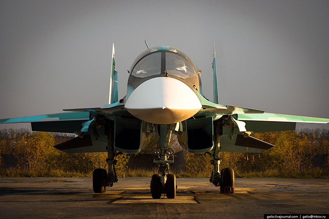 Производство фронтового бомбардировщика Су-34