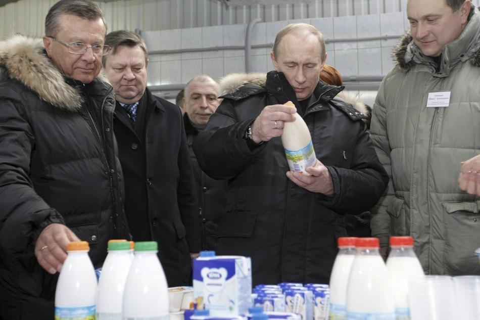 Владимиру Путину 65