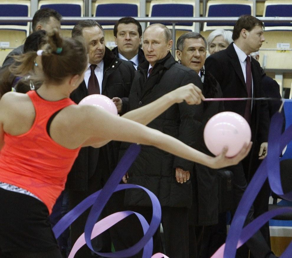 Владимиру Путину 65