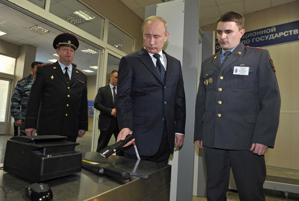 Владимиру Путину 65