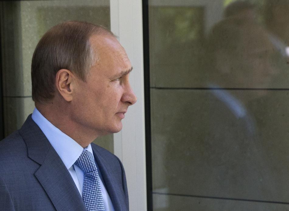 Владимиру Путину 65
