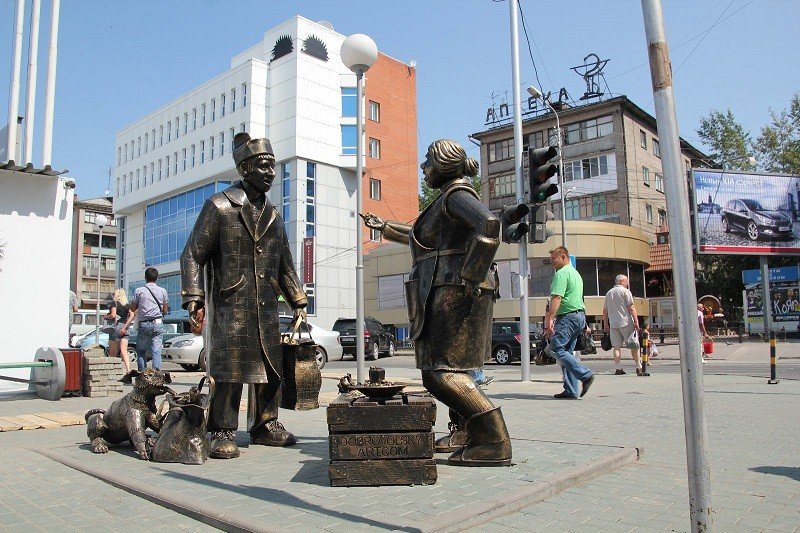 Необычные и прикольные памятники в российских городах